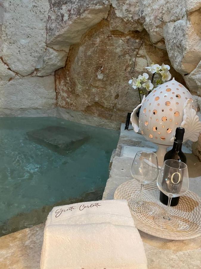 Grotta Carlotta Panzió Ostuni Kültér fotó