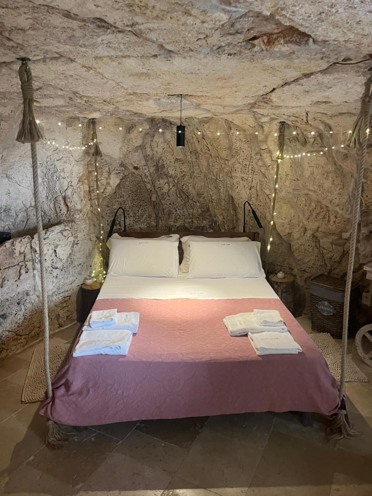 Grotta Carlotta Panzió Ostuni Kültér fotó
